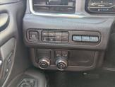 Thumbnail of 2022 Onyx Black GMC Yukon XL