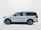 Thumbnail of 2018 White Platinum Metallic Tri-Coat Lincoln Navigator