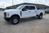 Thumbnail of 2025 Oxford White Ford F-250