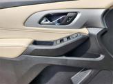 Thumbnail of 2022 Summit White Chevrolet Traverse