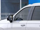 Thumbnail of 2025 Iridescent Pearl Tricoat Chevrolet Suburban