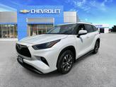 Thumbnail of 2022 Wind Chill Pearl Toyota Highlander