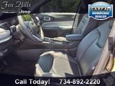 Thumbnail of 2025 Diamond Black Crystal Pearlcoat Jeep Compass