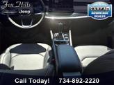 Thumbnail of 2025 Diamond Black Crystal Pearlcoat Jeep Compass