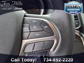 Thumbnail of 2019 Diamond Black Crystal Pearlcoat Jeep Grand Cherokee