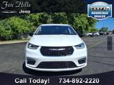 Thumbnail of 2024 Bright White Chrysler Pacifica