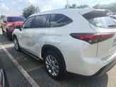 Thumbnail of 2021 Blizzard Pearl Toyota Highlander