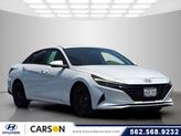 Photo of 2022 White Hyundai ELANTRA