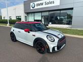 Thumbnail of 2022 White Silver Metallic MINI Hardtop