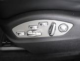 Thumbnail of 2025 Gentian Blue Metallic Porsche Macan