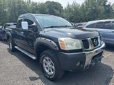 Photo of 2004 Black Nissan Titan
