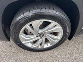 Thumbnail of 2022 Pure White Volkswagen Atlas