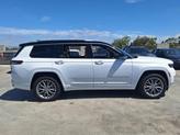 Thumbnail of 2022 Bright White Clearcoat Jeep Grand Cherokee L