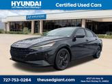 Photo of 2022 Phantom Black Hyundai ELANTRA
