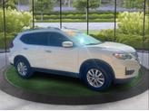 Thumbnail of 2017 WHITE Nissan Rogue