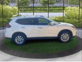 Thumbnail of 2017 WHITE Nissan Rogue