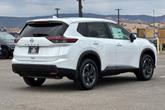Thumbnail of 2026 Everest White Pearl Tricoat Nissan Rogue