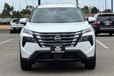 Thumbnail of 2026 Everest White Pearl Tricoat Nissan Rogue