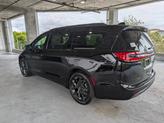 Thumbnail of 2025 Diamond Black Crystal Pearlcoat Chrysler Pacifica