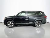 Thumbnail of 2025 Deep Black Pearl Effect Volkswagen Atlas