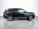 Thumbnail of 2025 Deep Black Pearl Effect Volkswagen Atlas