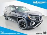 Photo of 2025 Deep Black Pearl Effect Volkswagen Atlas
