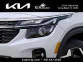 Thumbnail of 2025 Snow White Pearl Kia Seltos