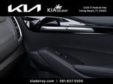 Thumbnail of 2025 Snow White Pearl Kia Seltos