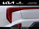 Thumbnail of 2025 Snow White Pearl Kia K4