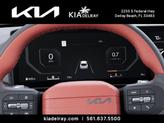Thumbnail of 2025 Snow White Pearl Kia K4