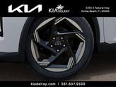 Thumbnail of 2025 Snow White Pearl Kia K4