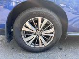 Thumbnail of 2020 Caspian Blue Metallic Nissan Pathfinder