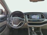 Thumbnail of 2019 Celestial Silver Metallic Toyota Highlander