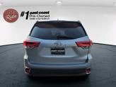 Thumbnail of 2019 Celestial Silver Metallic Toyota Highlander