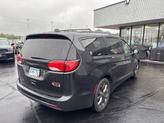 Thumbnail of 2018 Brilliant Black Crystal Pearlcoat Chrysler Pacifica