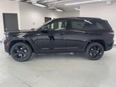 Thumbnail of 2025 Diamond Black Crystal Pearlcoat Jeep Grand Cherokee
