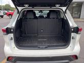 Thumbnail of 2021 Blizzard Pearl Toyota Highlander