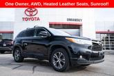 Photo of 2016 Midnight Black Metallic Toyota Highlander