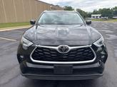 Thumbnail of 2022 Midnight Black Metallic Toyota Highlander