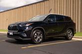 Thumbnail of 2022 Midnight Black Metallic Toyota Highlander