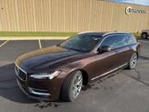 Thumbnail of 2020 Maple Brown Metallic Volvo V90