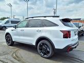 Thumbnail of 2025 White Pearl Kia Sorento