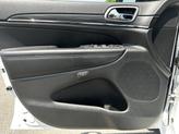 Thumbnail of 2021 Bright White Clearcoat Jeep Grand Cherokee
