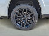 Thumbnail of 2025 Ivory White Tri-Coat Pearlcoat RAM 1500
