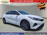 Photo of 2024 Snow White Pearl Kia Forte