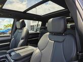 Thumbnail of 2025 Diamond Black Crystal Pearlcoat Jeep Wagoneer