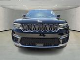 Thumbnail of 2025 Diamond Black Crystal Pearlcoat Jeep Grand Cherokee