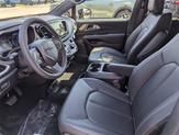 Thumbnail of 2025 Diamond Black Crystal Pearlcoat Chrysler Pacifica