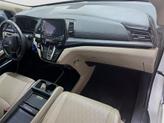 Thumbnail of 2023 Platinum White Pearl Honda Odyssey