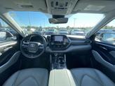 Thumbnail of 2020 Blizzard Pearl Toyota Highlander